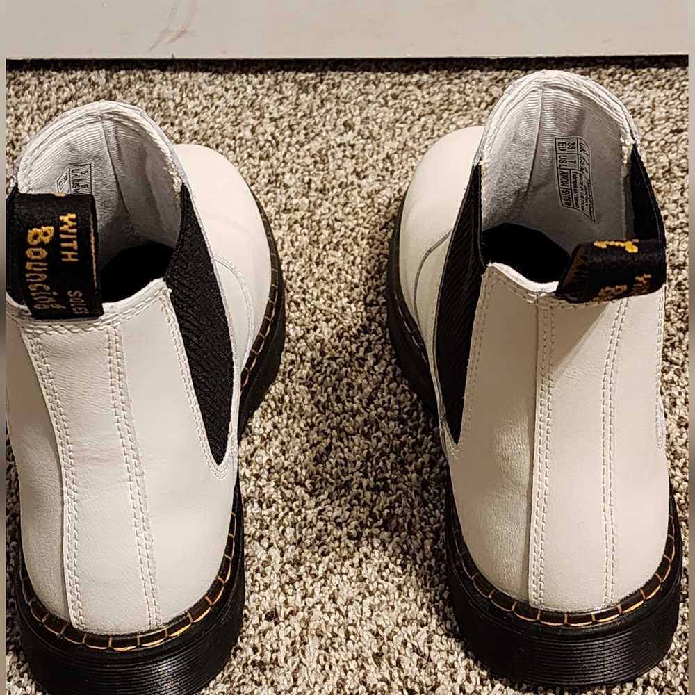Dr Martens Dorrian Boots - Picture 4 of 9